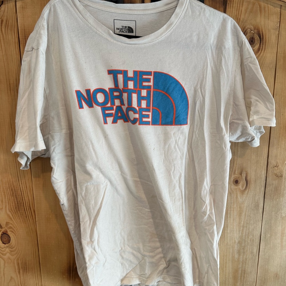 The north face tee shirt SIZE XXL USED